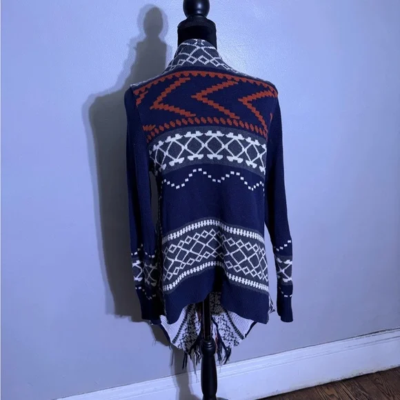 Sun & Shadow Navy and White Cardigan - Picture 4 of 6